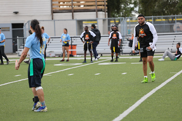 556A7054