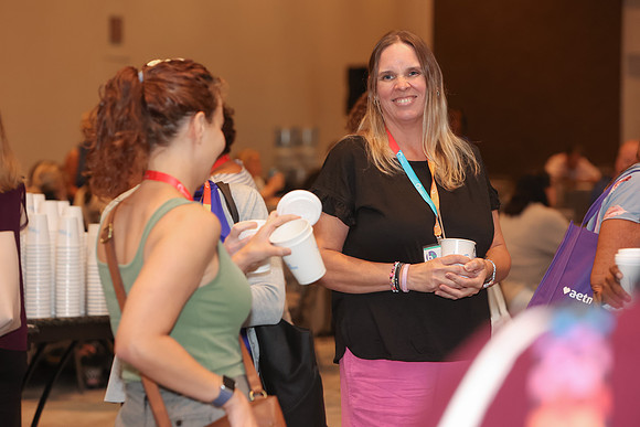 734A8213