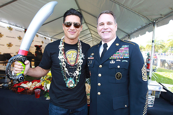 Ralph Notaro02012015MarioLopezM&G143