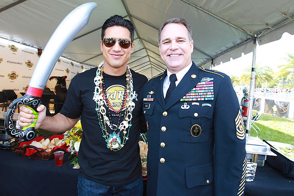 Ralph Notaro02012015MarioLopezM&G144