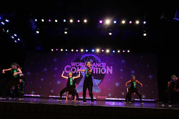 WDC17_04325