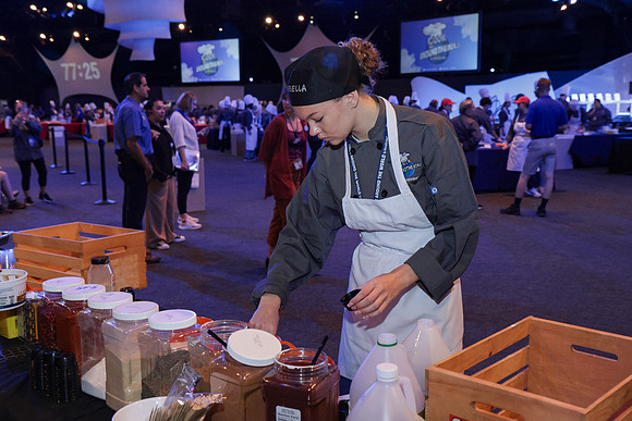 CatW24-04092