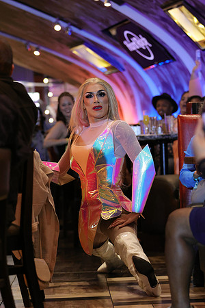 DG1_2983